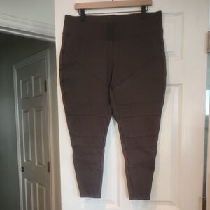 EUC Torrid Sz 1 Active Leggings Olive Workout Activewear Pants *minor flaw*